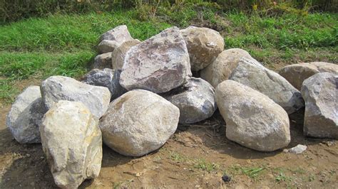 building  boulders