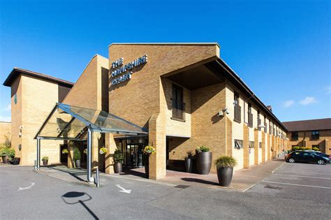 hampshire court hotel qhotels basingstoke