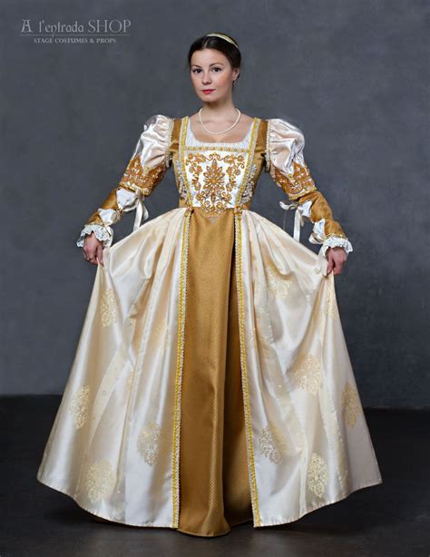 wedding renaissance dress white  gold color lucrezia borgia italian renaissance dress