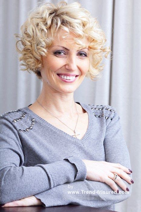 fÄlliges web collection mittel blonde weiblich farbige curly Ältere frauen frisuren hairstyles