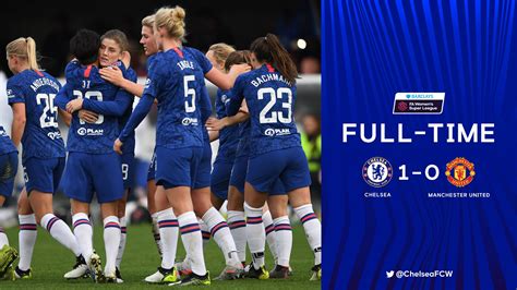 chelsea   manchester united    ladies    defeat united top