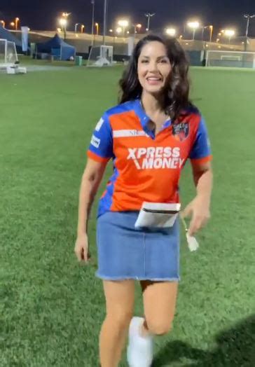 Bollywood Updates Sunny Leone Playing Football Is One Hot Sight
