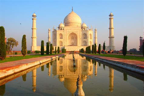 taj mahal remains a muslim tomb not a hindu temple archaeologists tell indian court the