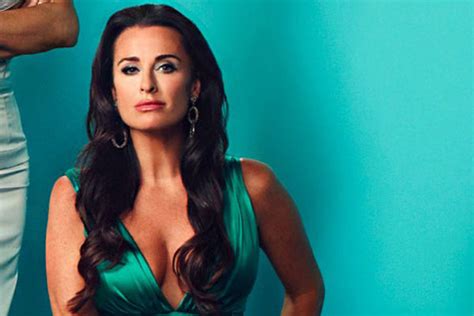 faye resnick fake on ‘rhobh — kyle richards tells all on ‘wwhl hollywood life