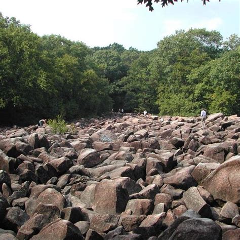 sonorous stones  ringing rocks park upper black eddy