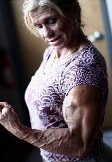 Very Strong Woman 18 Pics