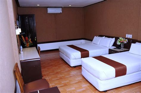 holiday spa hotel cebu city philippines  reasonable rates book