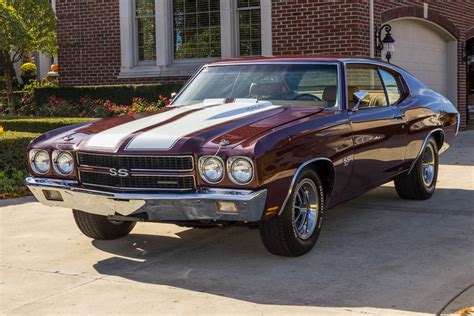 chevrolet chevelle classic cars  sale michigan muscle  cars vanguard motor sales