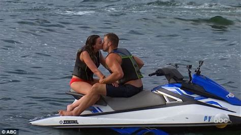Bachelor In Paradise Tia Booth And Colton Underwood In Season 5