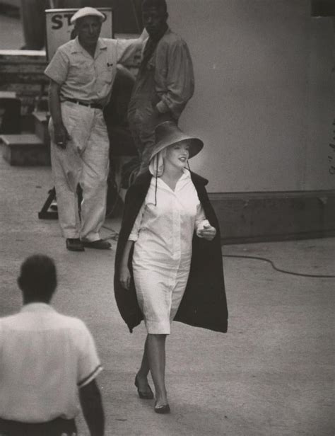 a pregnant marilyn on the set of some like it hot 1958