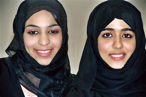 The Emirati Stereotypes The Human Breed Blog