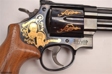smith wesson  magnum revolver