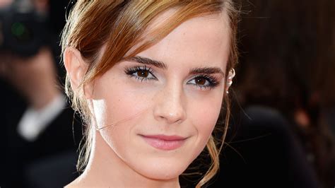 What Is Toner Why Emma Watson S Swears By This 12 Buy