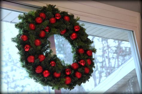 generate pretty wreaths