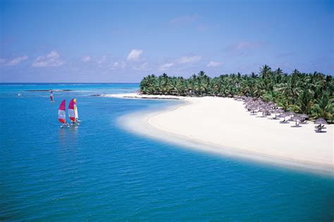 most romantic beach resorts of the world for couples