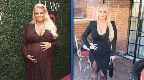 How Jessica Simpson Loses 100 Pounds Of Her Weight