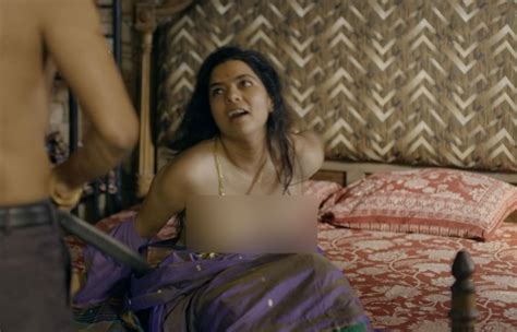 rajshri deshpande performs topless love making bold scenes in reality aaj ki khabar