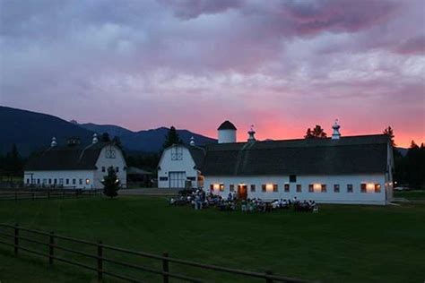 pics   spend  night   real life yellowstone ranch