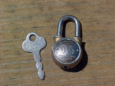 vintage mini walsco padlock    milford conn antique price guide details page