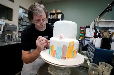 top court weighs baker s refusal to make cake for gay couple