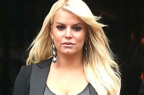 Jessica Simpson Pregnant Rumours Swirl As Star Flashes Epic Cleavage