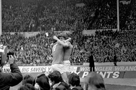 manchester city beats newcastle united to win the 1976