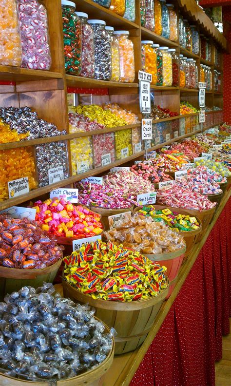 shopping de bonbon miam miam candy store design candy store display