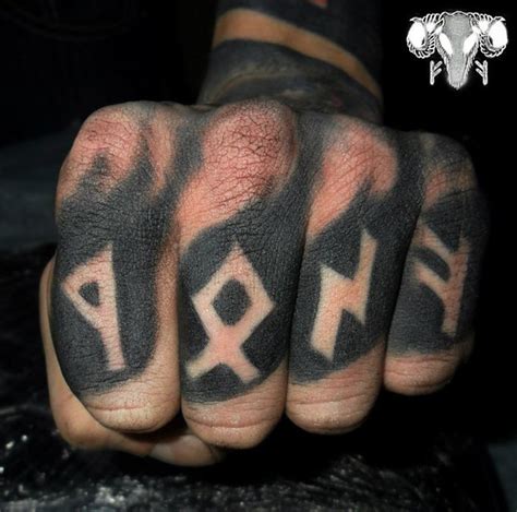 30 amazing finger tattoos best tattoo ideas gallery
