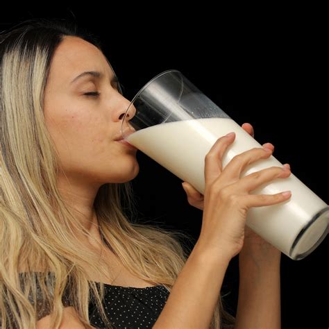 milk benefits  disadvantages benchmark monitor