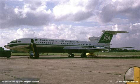 hawker siddeley hs  trident  ap aug  pakistan international airlines pk pia abpic