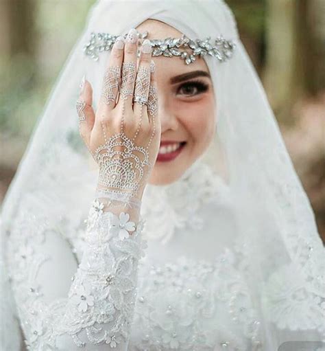 Hijabi Muslim Bride 1 Muslimah Wedding Dress Muslimah Wedding