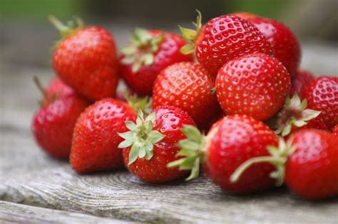 saludables razones  comer fresas hogarmania