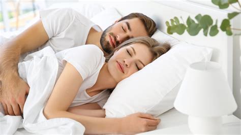 Discovernet What Your Sleeping Position Really Says About Your