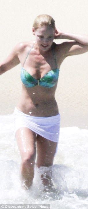 Katherine Heigl Shows Off Her Killer Beach Body In Floral