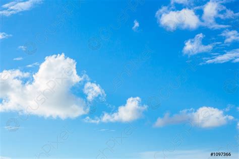 fondo del cielo  nubes foto de stock  crushpixel