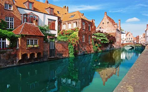 canal  bruges belgium beautiful places  places   world shut
