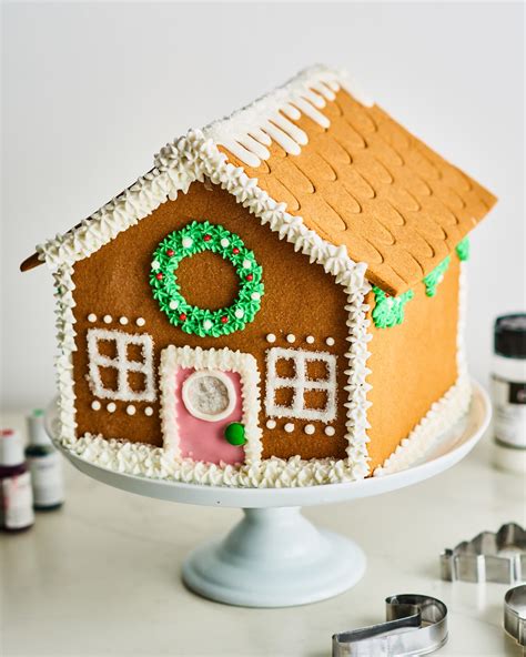 easy   impressive gingerbread house kitchn