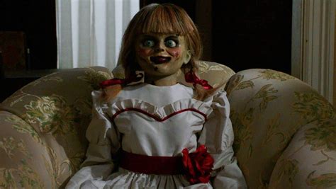 annabelle comes home the conjuring universe continues to work its