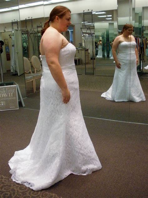 the ultimate guide to plus size wedding dress shopping