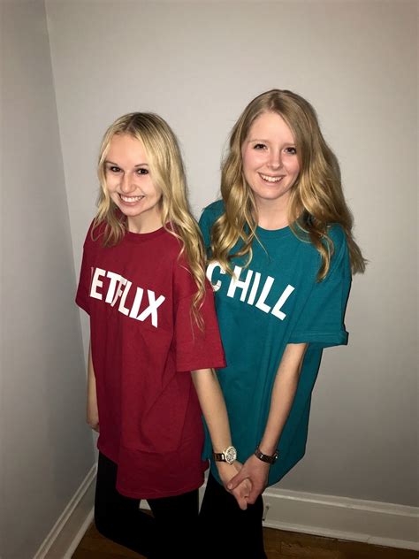 sorority dynamic duo twin costume netflix chill cute group halloween costumes chill outfits