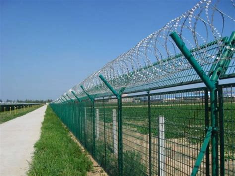 razor wire fence   total terms  razor barbed wire  mesh