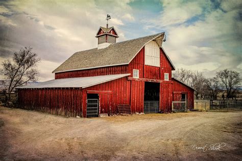 23 Old Barn Pictures Rustic And Abandoned Pole Barns Love Home Designs