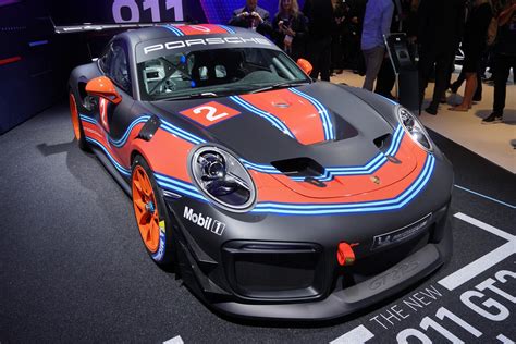 Limited Edition Porsche 911 Gt2 Rs Clubsport Is A 700 Hp Track Weapon