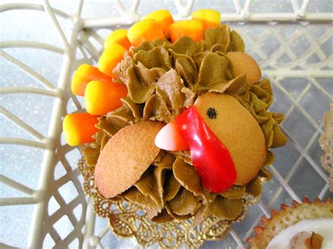 Everyday Finesse Cute Turkey Cupcakes