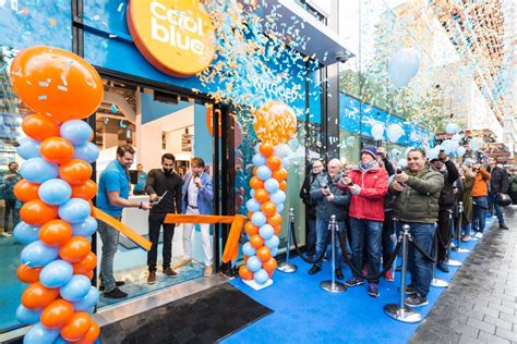 coolblue opent grootste winkel  amsterdam emerce