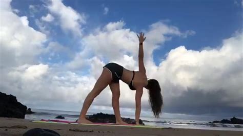 kira kosarin does sexy yoga 30 pics video thefappening
