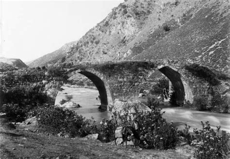 جسر الخردلي اواخر القرن التاسع عشر Country Roads