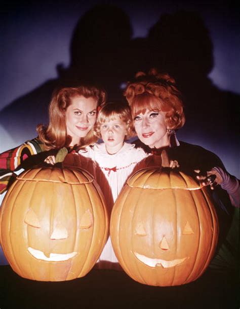Remembering Elizabeth Montgomery 9 Queerest Moments Of Bewitched