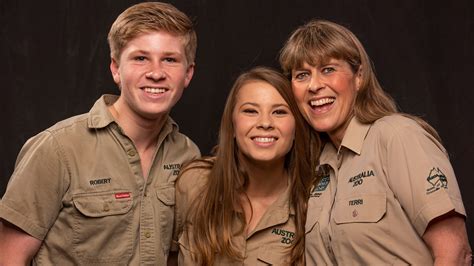 bindi irwin compares steve irwin s death to losing part of your heart