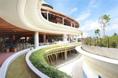 Beachwalk Shopping Center Reviews Kuta Bali Attractions Tripadvisor